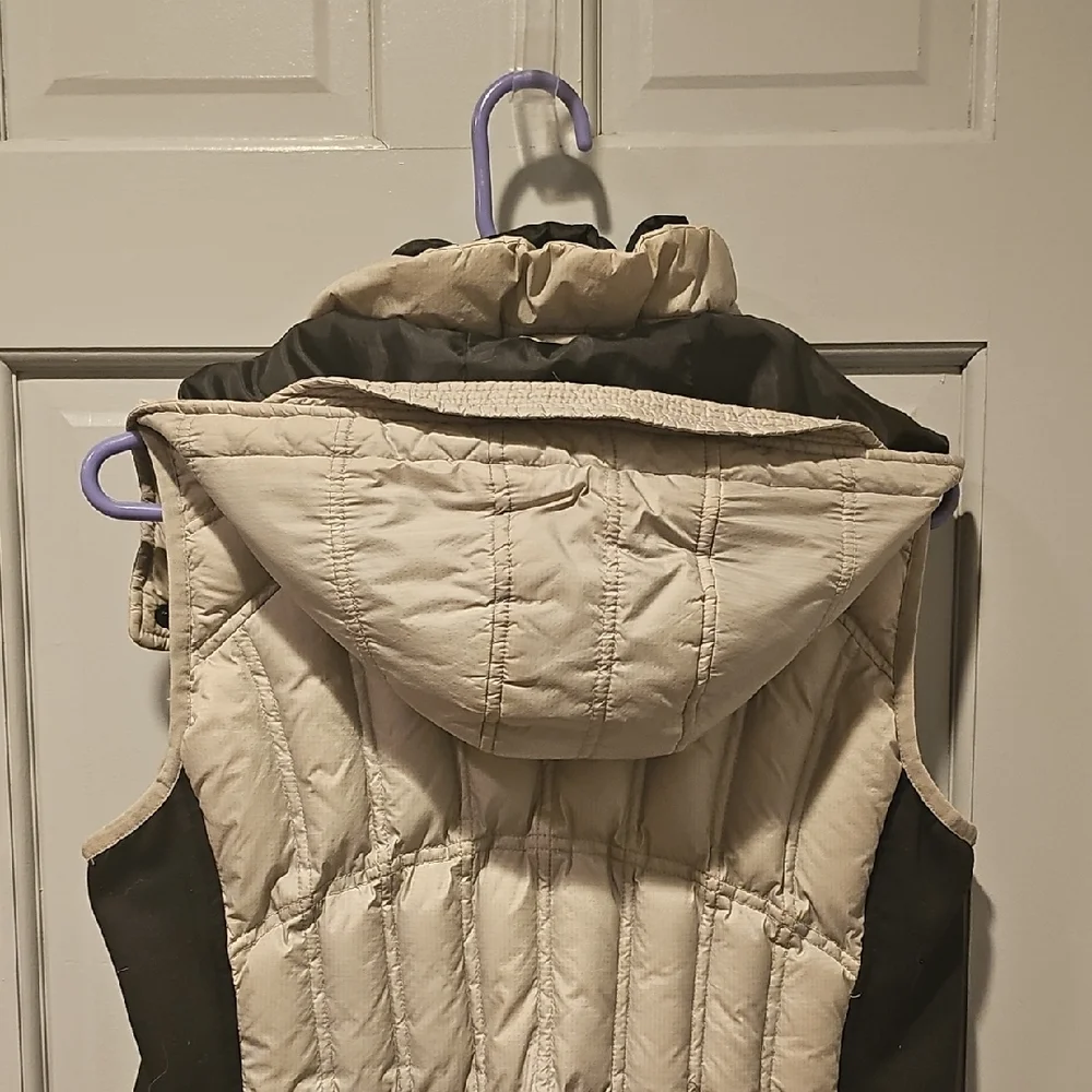 Michael Kors Tan Black Quilted Vest Medium Puffy Outdoor Jacket Coat Winter